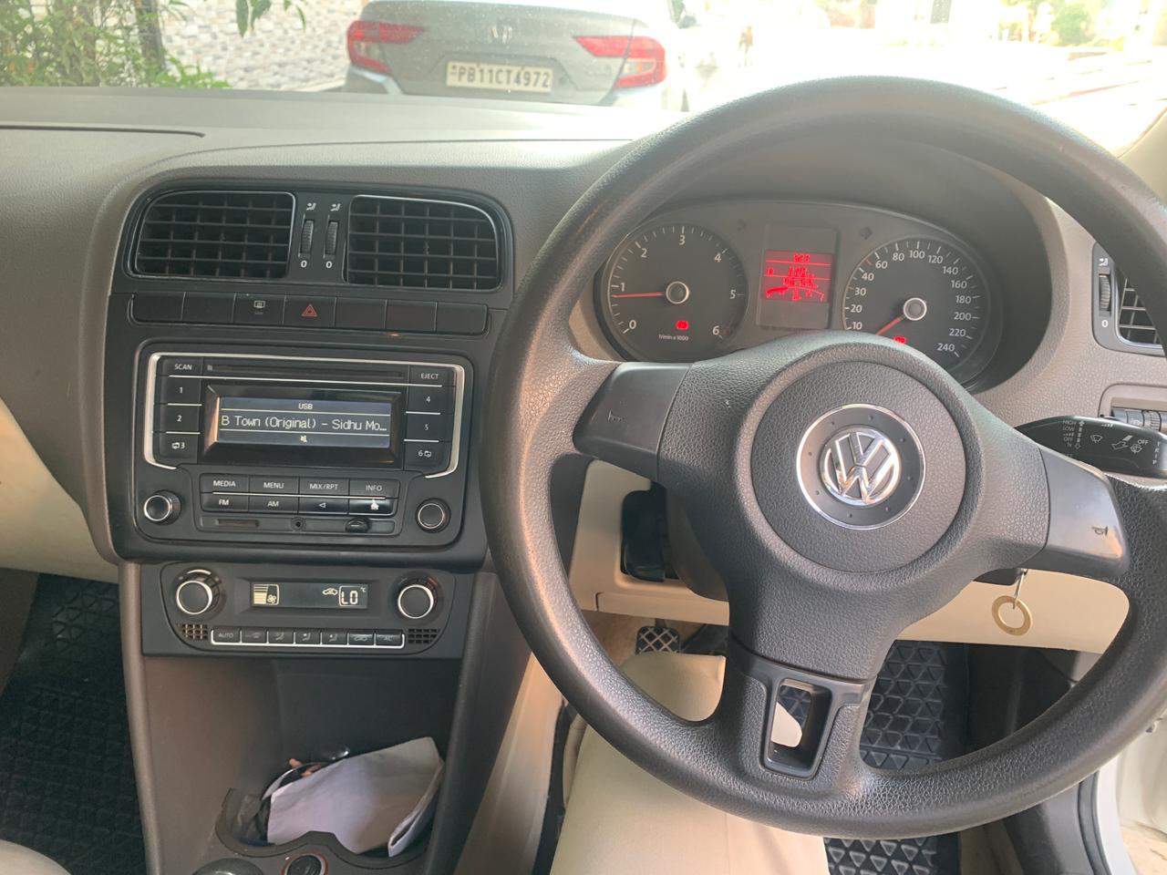 Volkswagen Vento(2012-2014) Comfortline Diesel